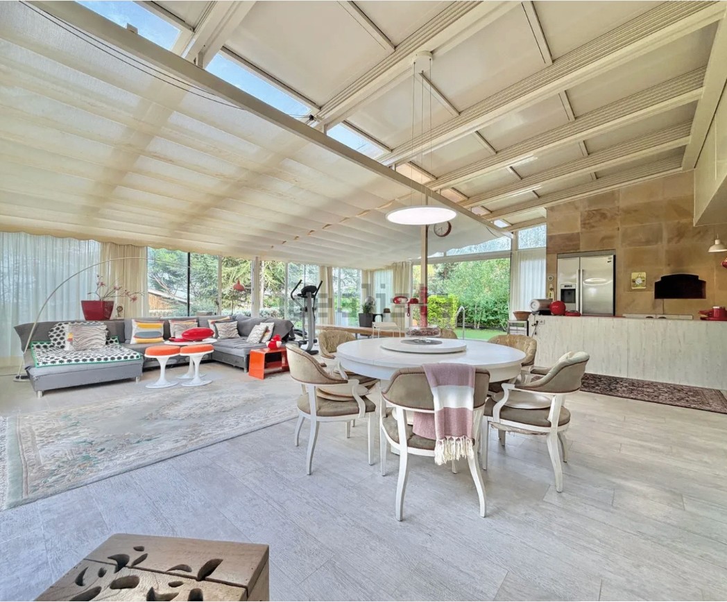 Chalet independiente de 350 m² con piscina climatizada y máxima privacidad en Galapagar - imagen 3