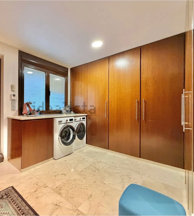 Chalet independiente de 350 m² con piscina climatizada y máxima privacidad en Galapagar - imagen 14