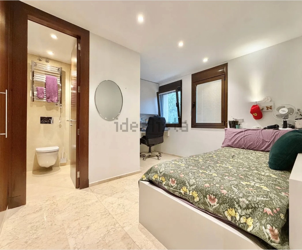 Chalet independiente de 350 m² con piscina climatizada y máxima privacidad en Galapagar - imagen 7
