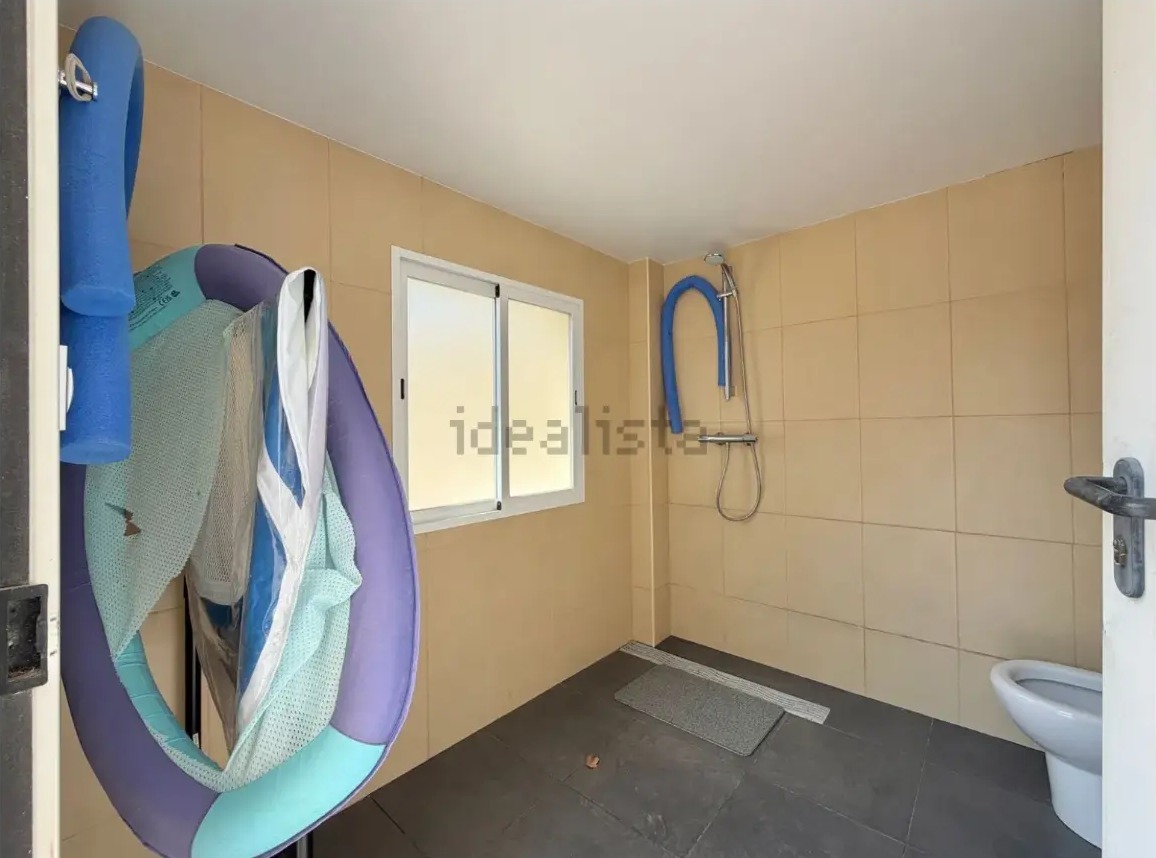 Chalet pareado en esquina con piscina privada en Ugena - imagen 19
